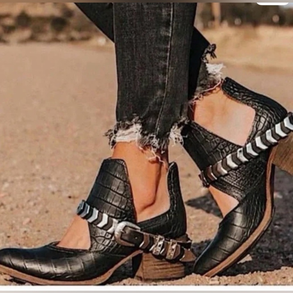 Freebird by Steven Black Croc Ankle Boots BNWT